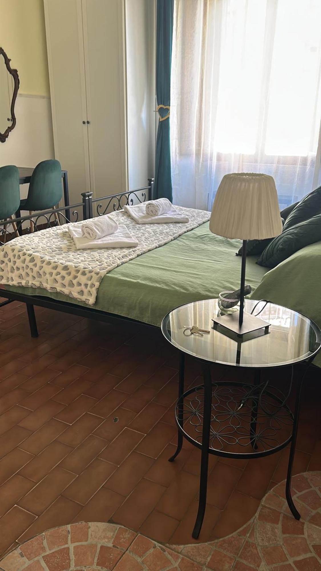 Glam Sm Maggiore Guest House Рим Екстер'єр фото